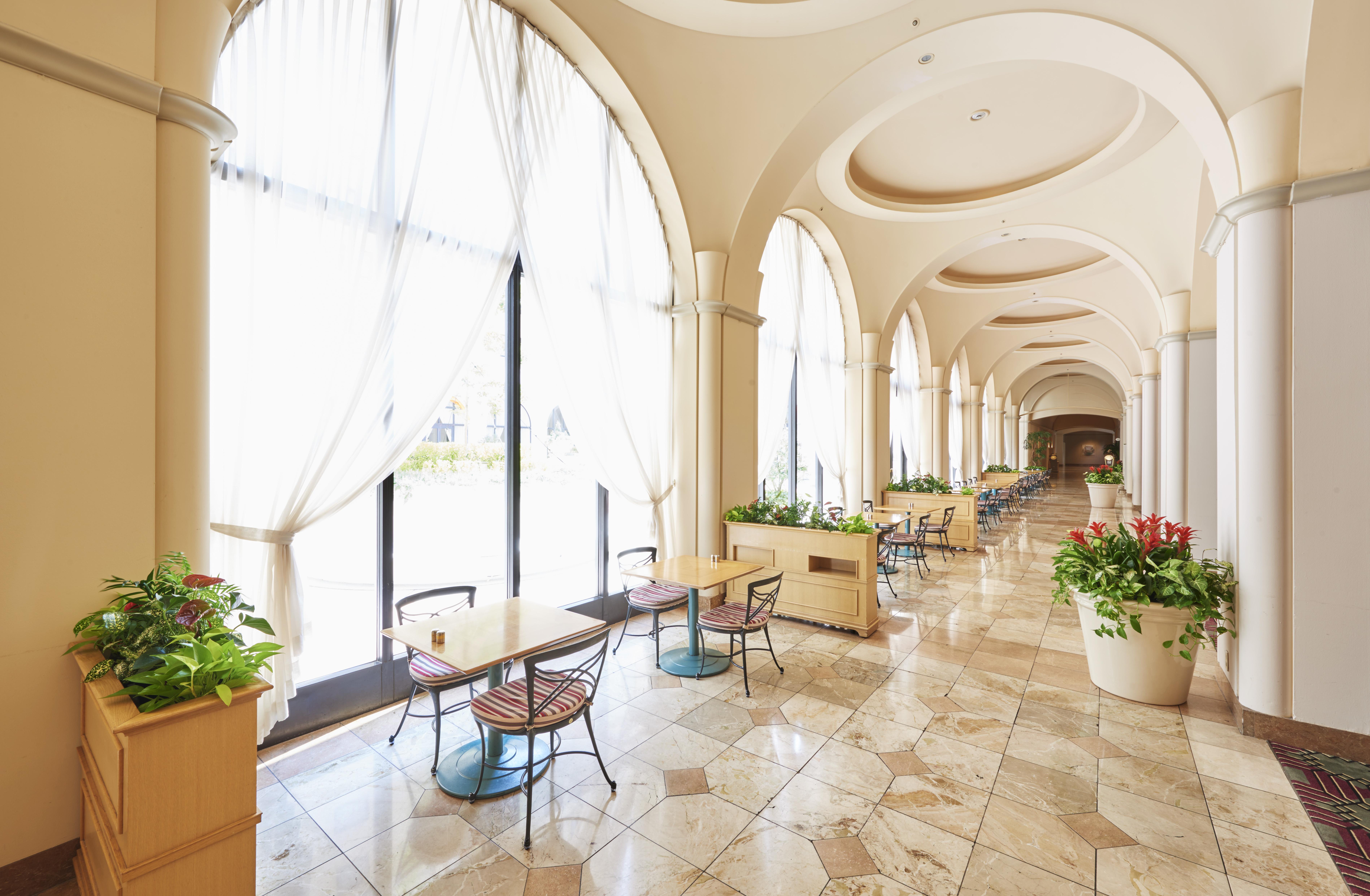 Hotel Okura Tokyo Bay Urayasu Exterior foto Interior of the hotel