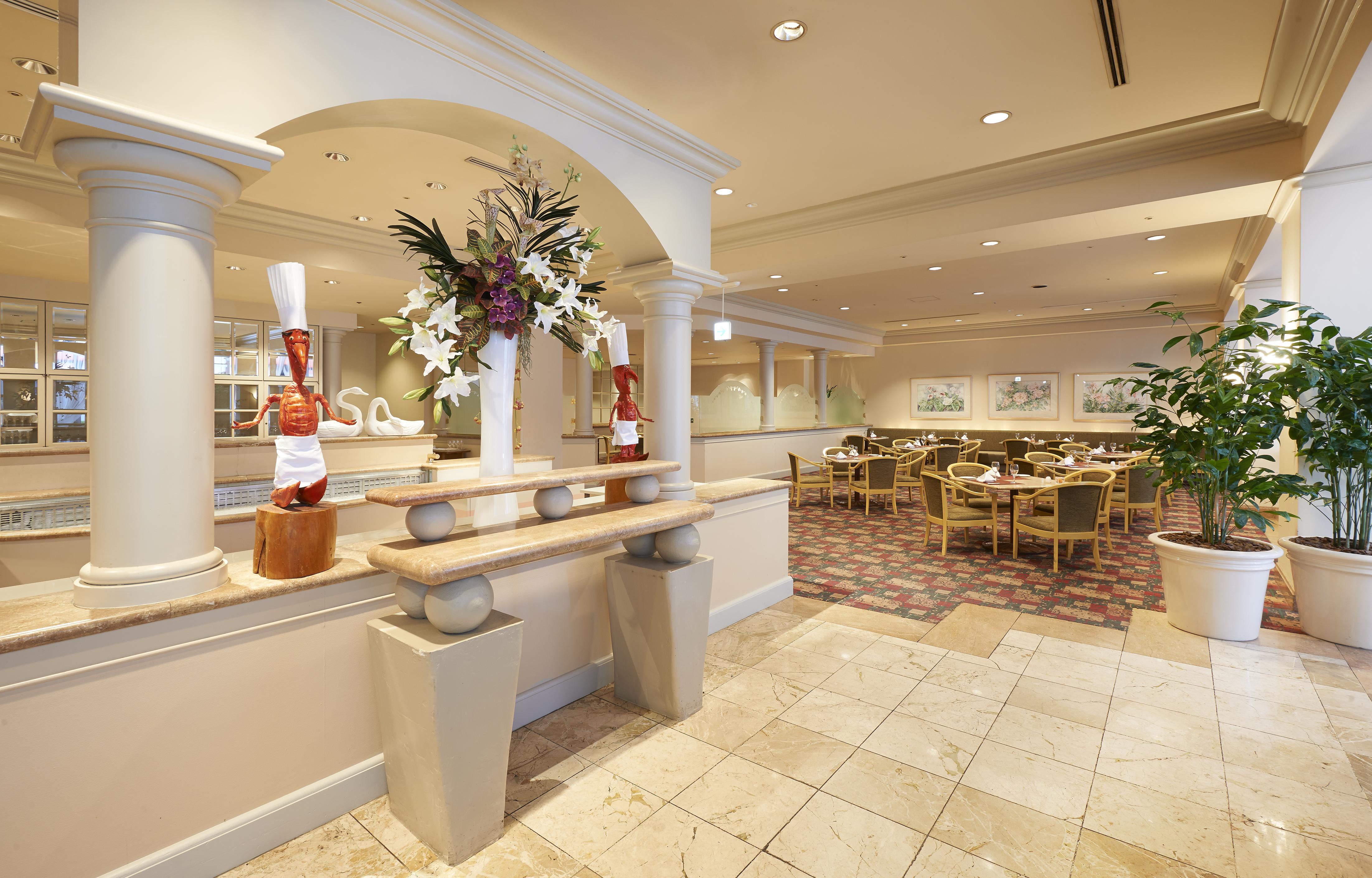 Hotel Okura Tokyo Bay Urayasu Exterior foto The lobby of the Hilton San Francisco Airport